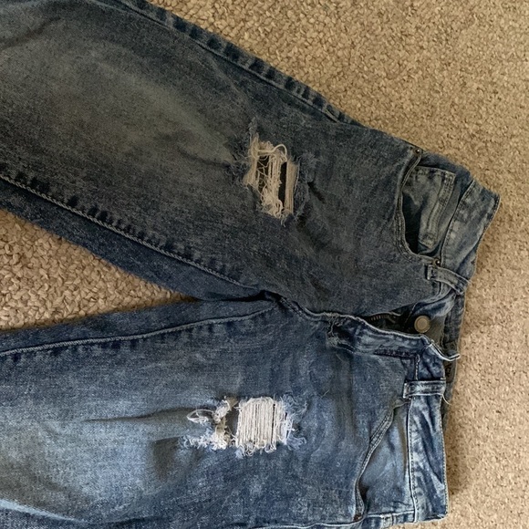 Jeans - Picture 2 of 5